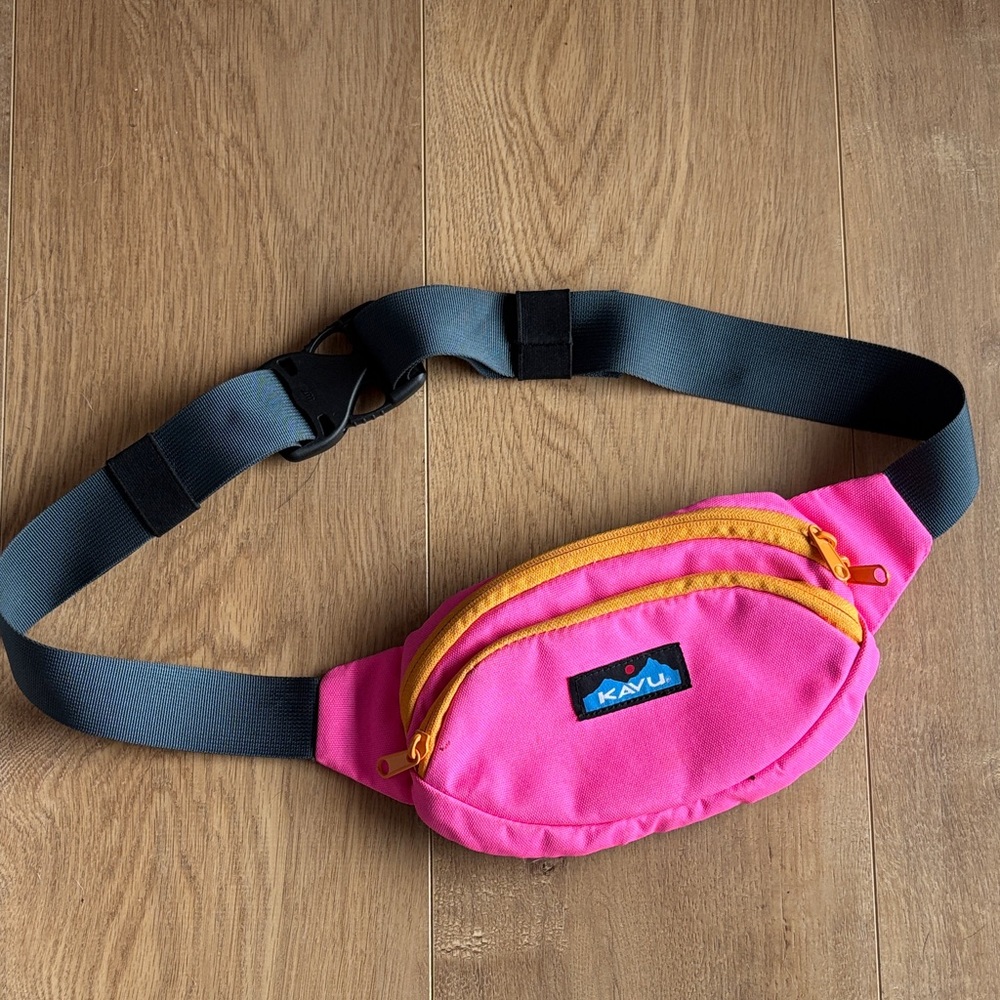Kavu Pink and Orange Crossbody Bag
